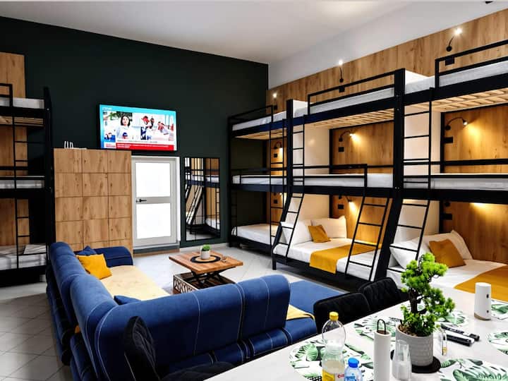 City Center Accommodation For Up To 26 Guests - Durrës