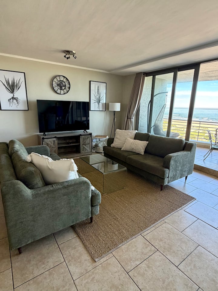 Protea By The Ocean At Cape Sands - Somerset West