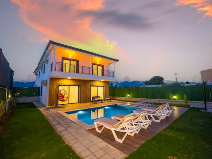 Villa Grand1 Denize Merkeze Yakın - Fethiye