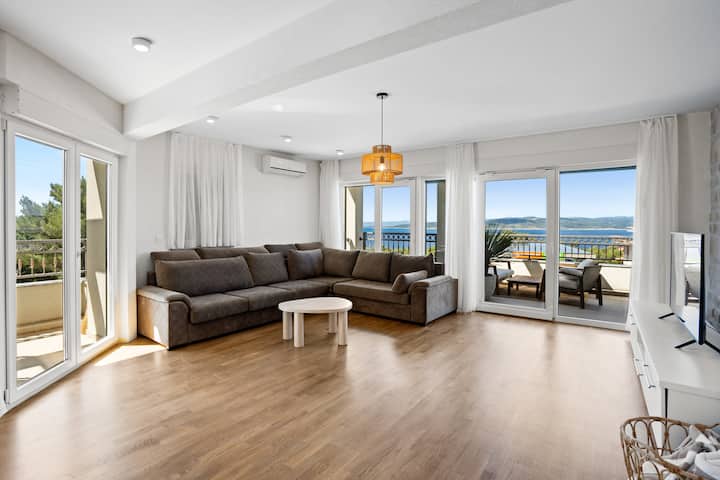 Yucca Residence | Sea View Penthouse W/ Jacuzzi - Chorwacja