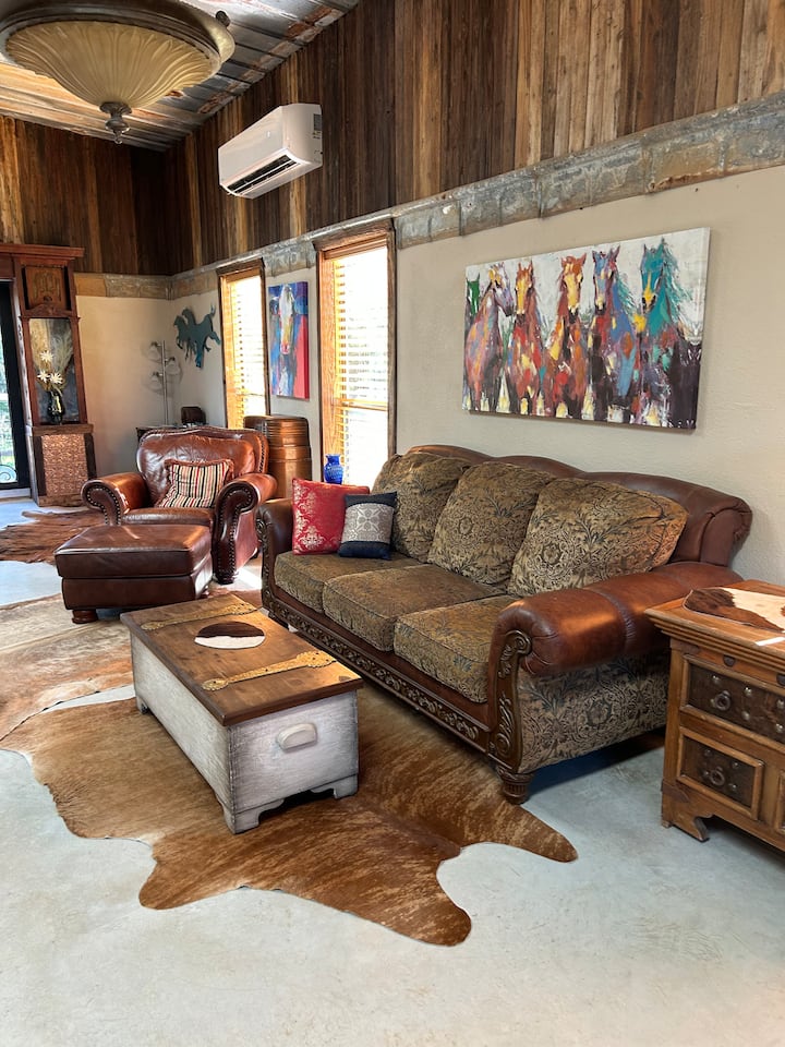 Wild Trail Retreat - Fredericksburg, TX