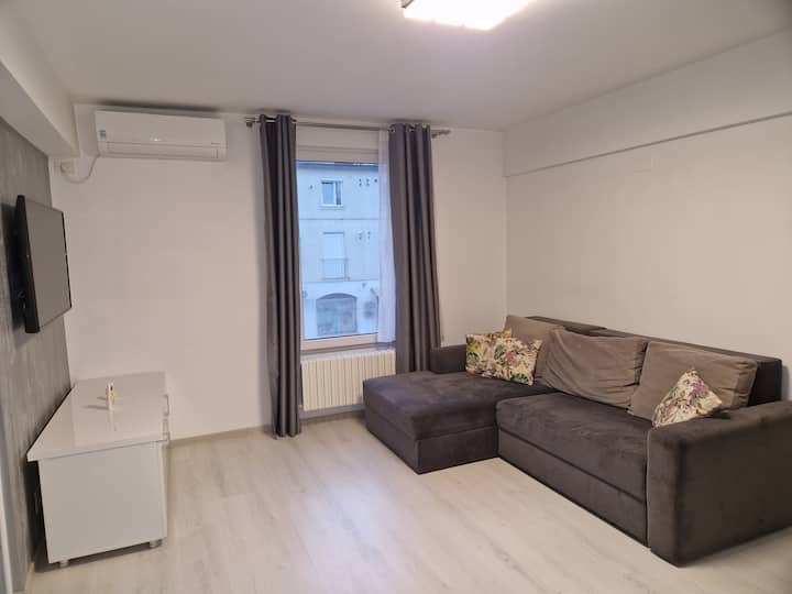 Iris Ultracentral Apartment - Mangalia