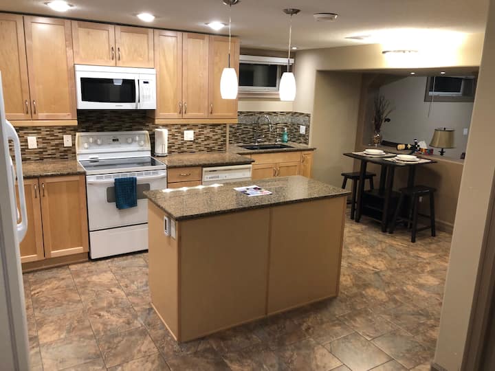1 Bedroom Luxury Basement Suite - St. Albert
