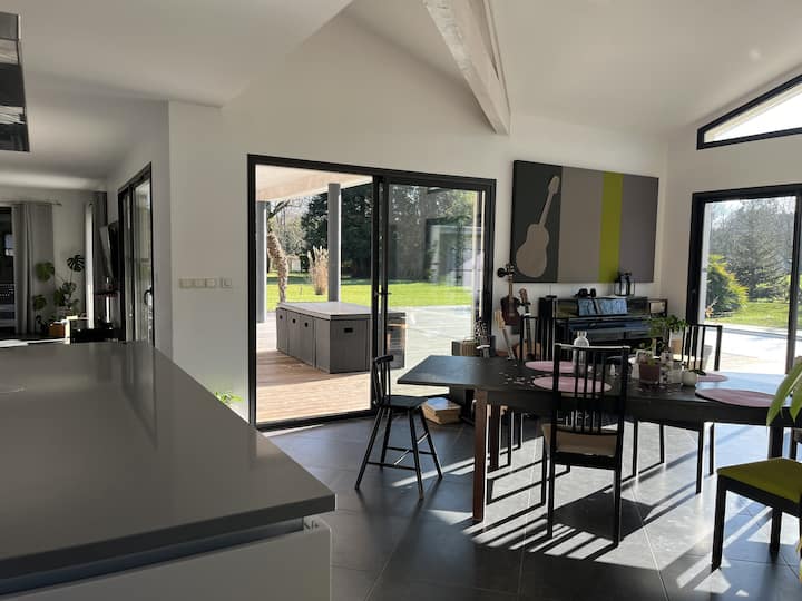 Maison Spacieuse Entre Bordeaux Et Le Bassin - Cestas