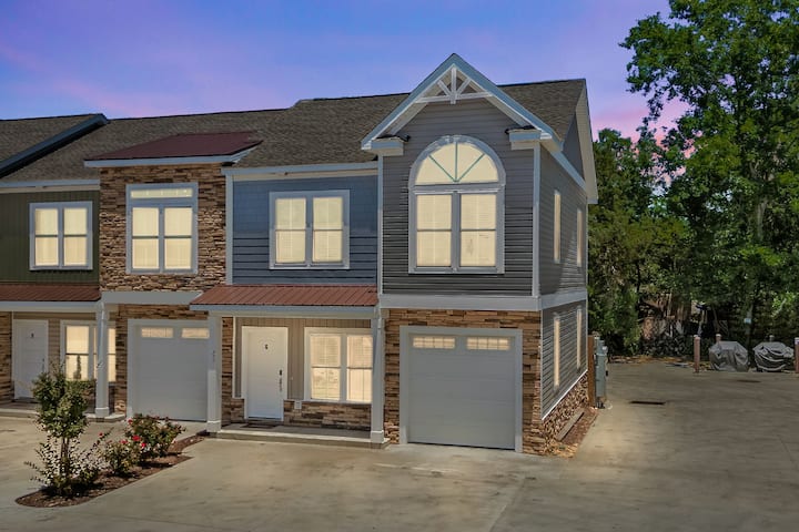 Pier View-sleeps 10-pets-walk To Beach - Myrtle Beach, SC
