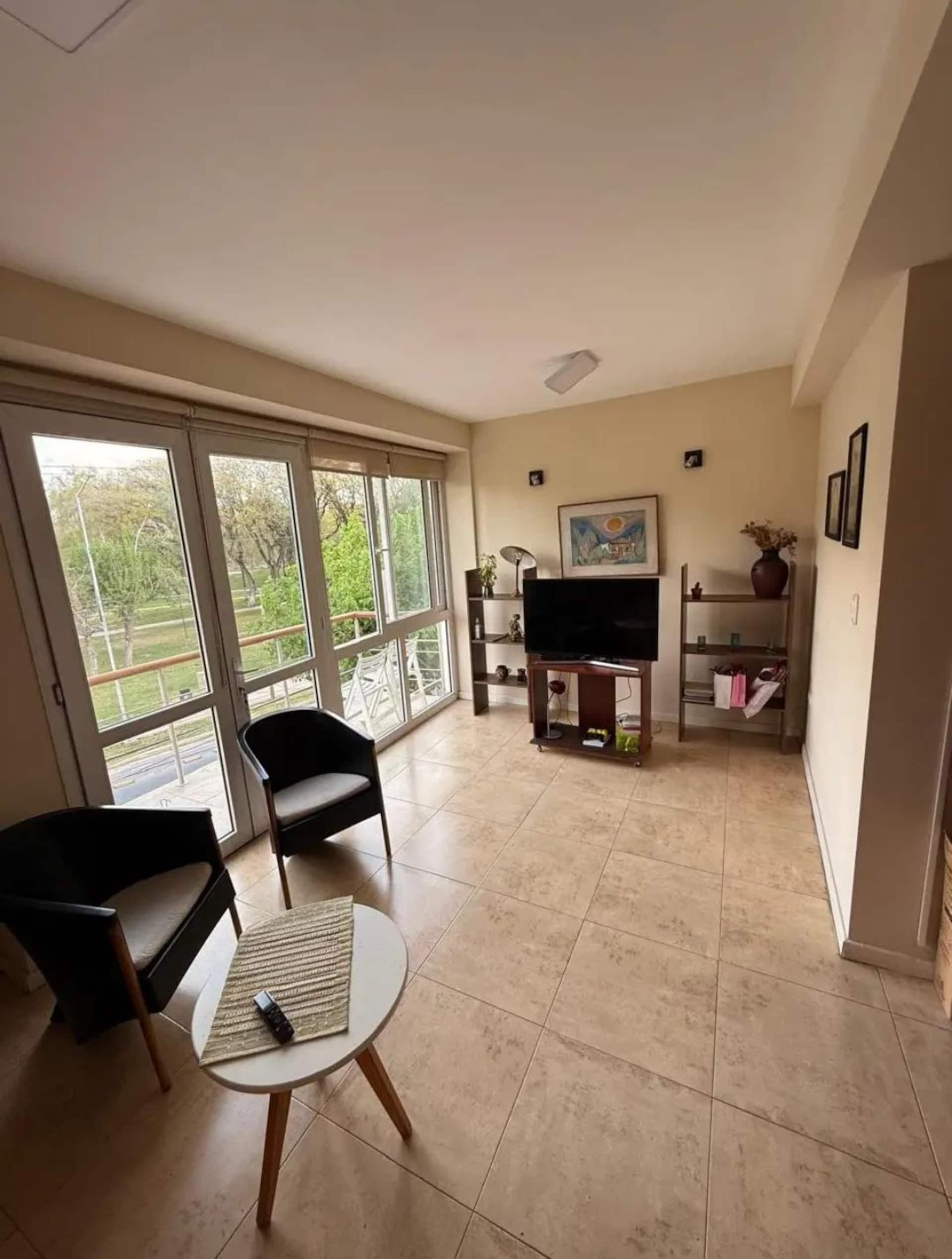 Furnished 2-bedroom apartment