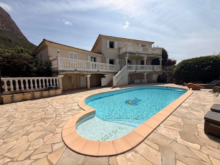 Villa Avec Piscine à 10 Minutes Dajaccio - Calcatoggio