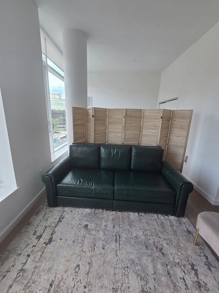 High End Modern Studio - Harrison, NY