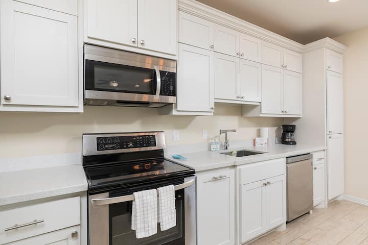 Coastal Waterfront Escape|bay Views + Private Dock - Port Isabel, TX