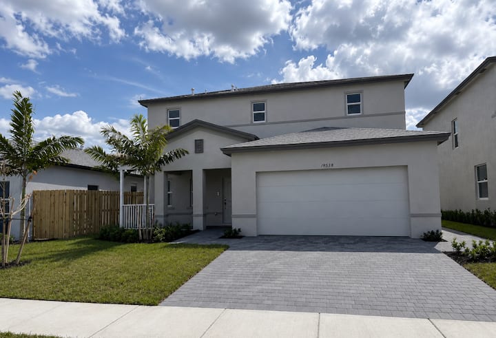 Luxury Next Gen Apartment W/ Private Entrance - Homestead, FL
