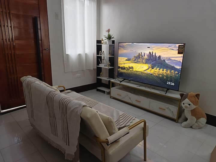 Cozy House For Rent | Casa Esmeralda, Sto Tomas - Malvar