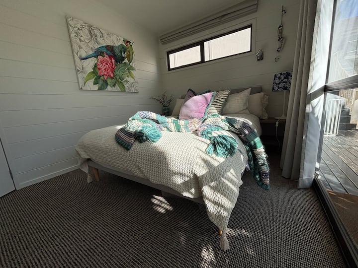 Tropical Garden Retreat - Auckland