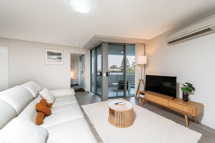 Spacious Riverside 2br Cbd/parking, Pool & Gym - Brisbane