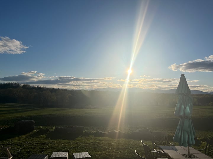 4 Bedroom Home With Amazing Mountain Views - Red Hook, NY