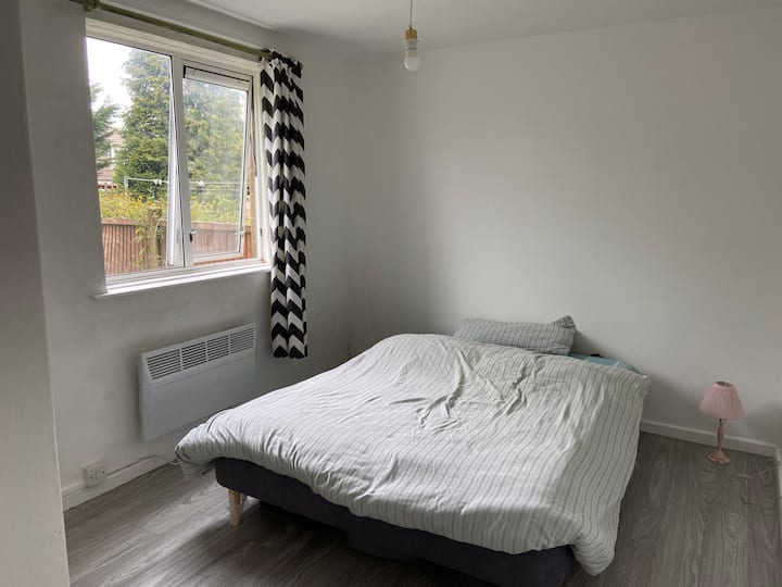 Two Rooms One Bed Flat In Bath - Enjoy Your Stay - Bath