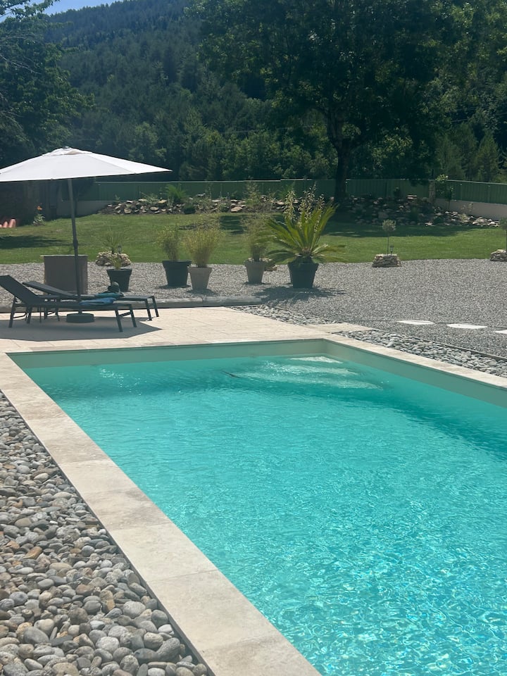 A Cosy Countryside Barn With Swimming Pool - Lavelanet