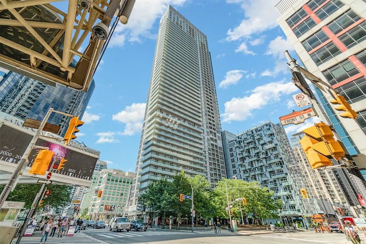 Sleek Downtown Suite Near Financial District - 多倫多