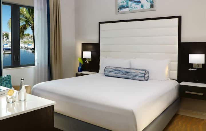 4 Balcony Units | 5-min Drive To Naples Beach - 那不勒斯