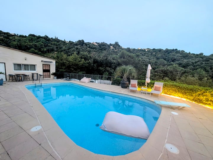 Cocon Neuf - Piscine Privée - Clim - Wifi Parking - Nice