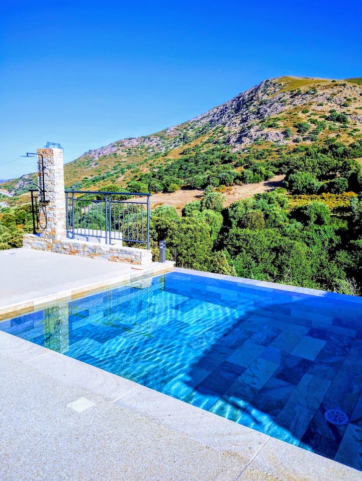 Villa Avec Piscine à Débordement Proche Ajaccio - Alata