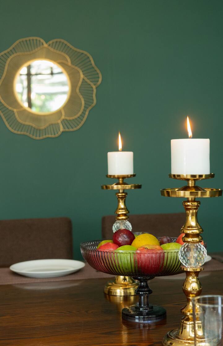 Dining area image 2