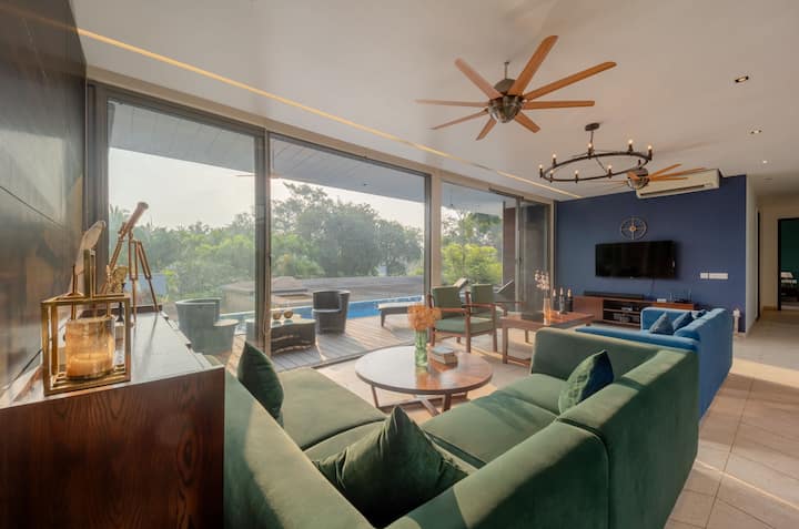 Living room image 1