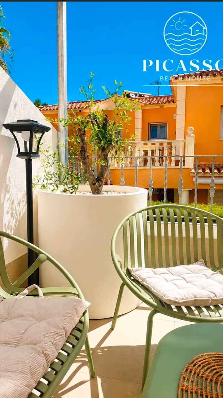 Picasso Beach House - Oliva