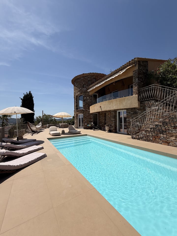 Villa Vue Mer Avec Piscine, Centre Ville à Pieds. - Le Lavandou