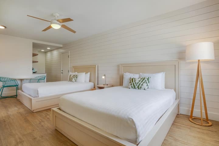 Family Fun At Islamorada! Large Unit, Breakfast! - Islamorada, FL