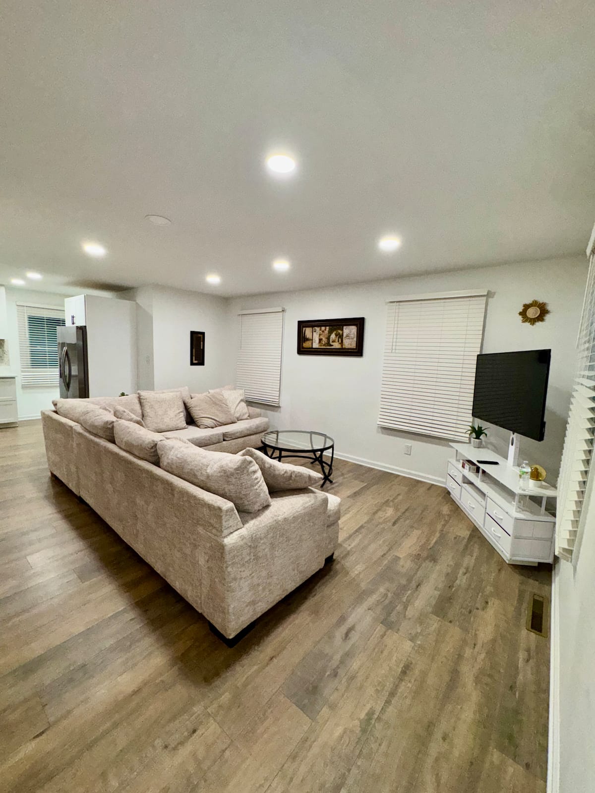 Chef's kitchen with quartz countertops