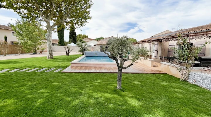Villa Provençale Avec Piscine Au Calme Absolu - Graveson