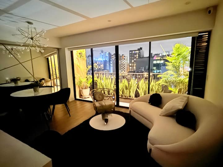 Lujoso Y Amplio Apartamento Cerca Al Mar / Nuevo - Lima