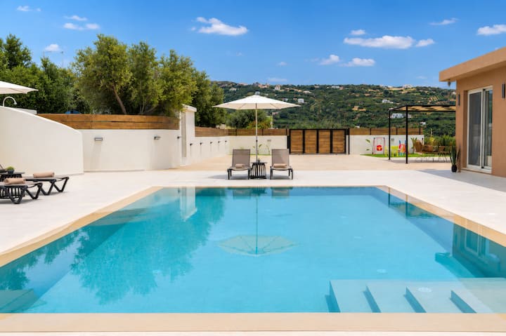 Elegant Villa Di Aurelia With Romantic Views - Crete