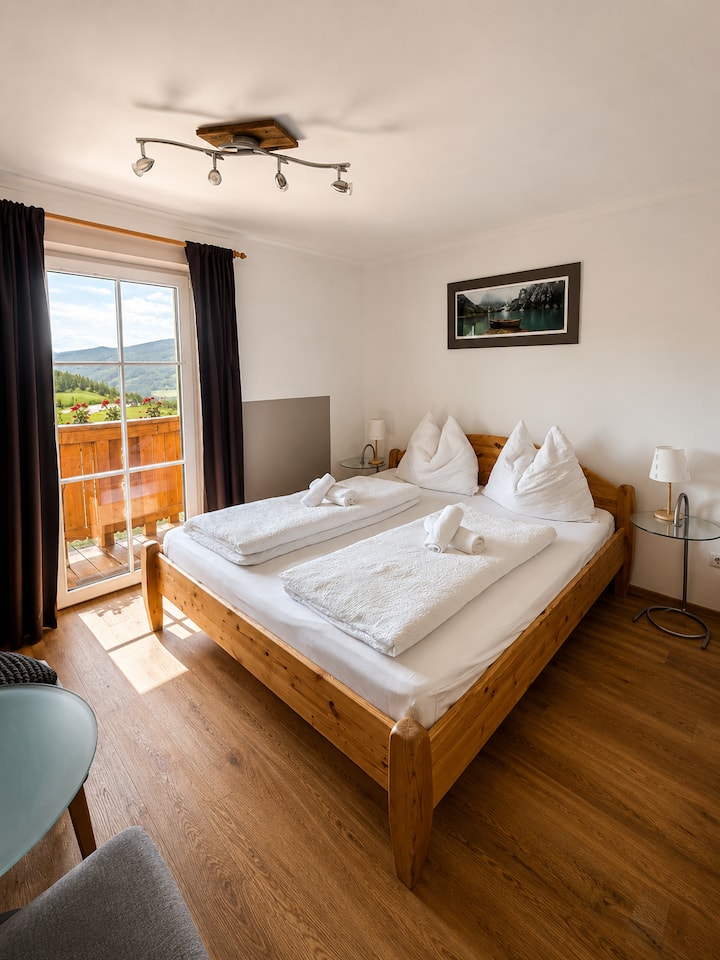 Bachseitenhof • Double Room With Mountain View - Obertauern