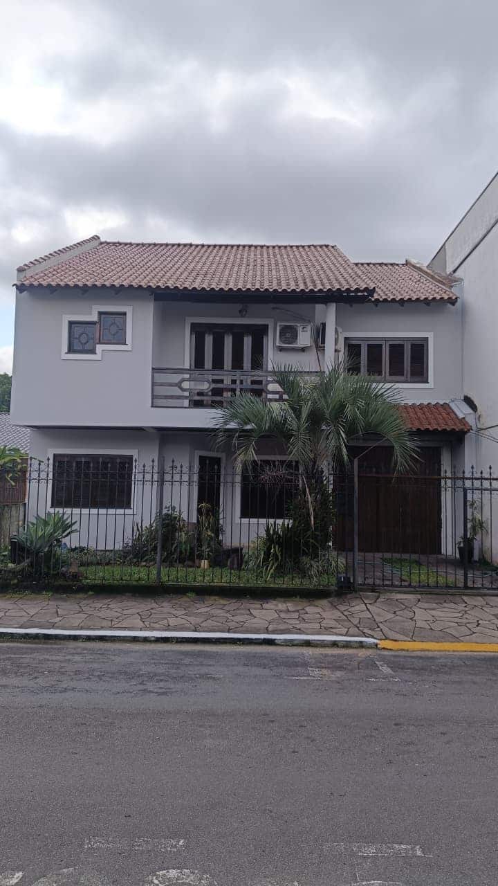 Casa Ampla De 2 Andares | Ideal Para Famílias - Canoas