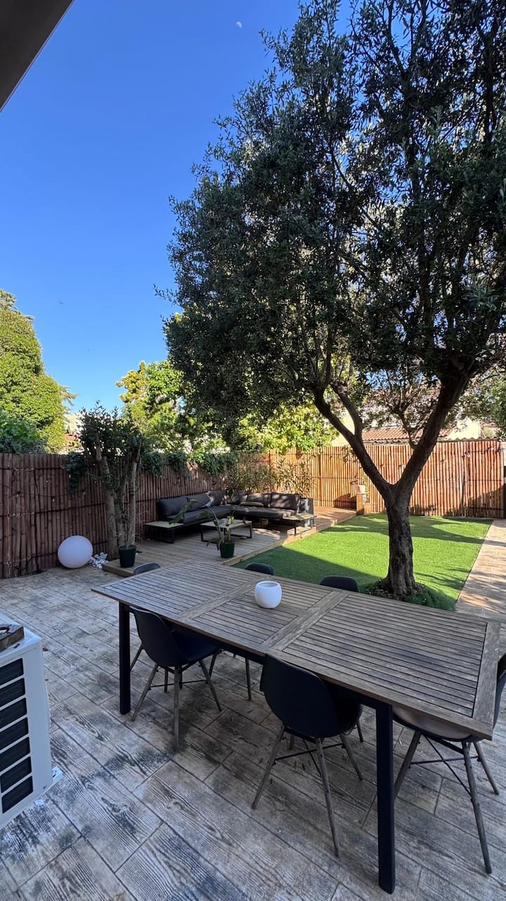 Appartement Lumineux Avec Rez-de-jardin - Toulon