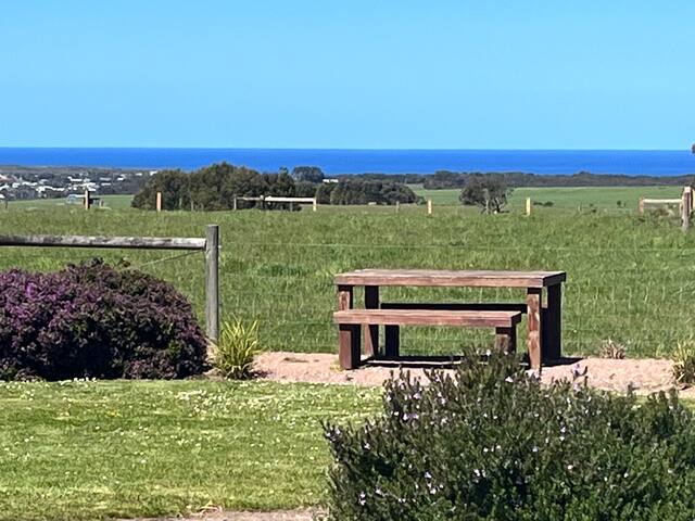 The Little Farmhouse-Historic Ocean View Homestead gallery image 5