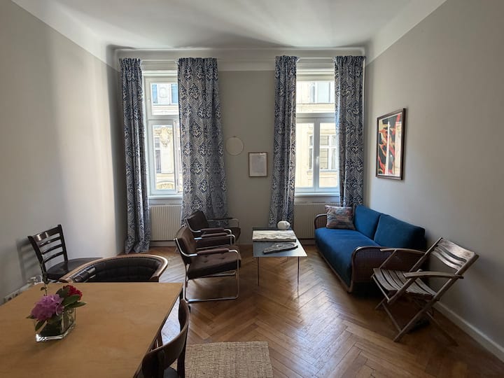 Charming And Stylish Apartment With 12 Qm Balcony - Vienna