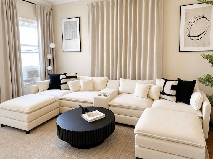 6br Apt • Near Lakefront + Red Line Access - Evanston, IL