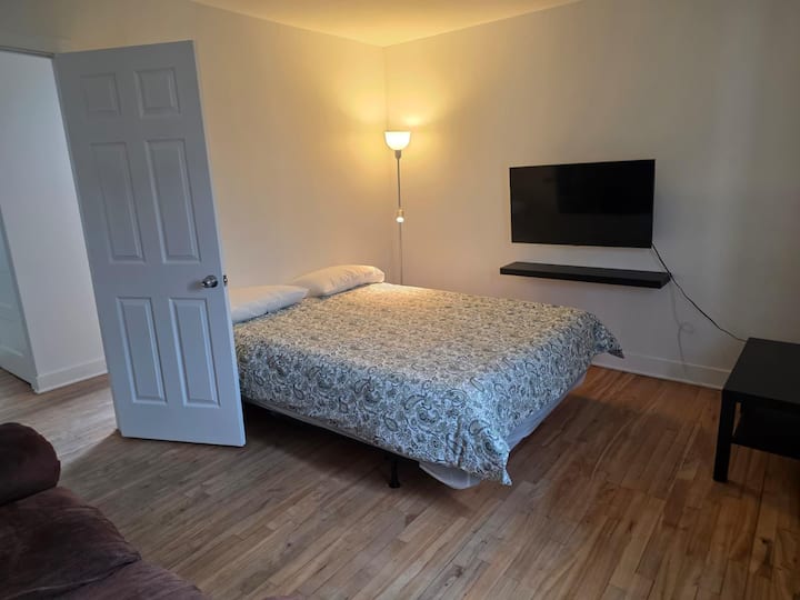 Private Room 1 Near Metro - Boucherville