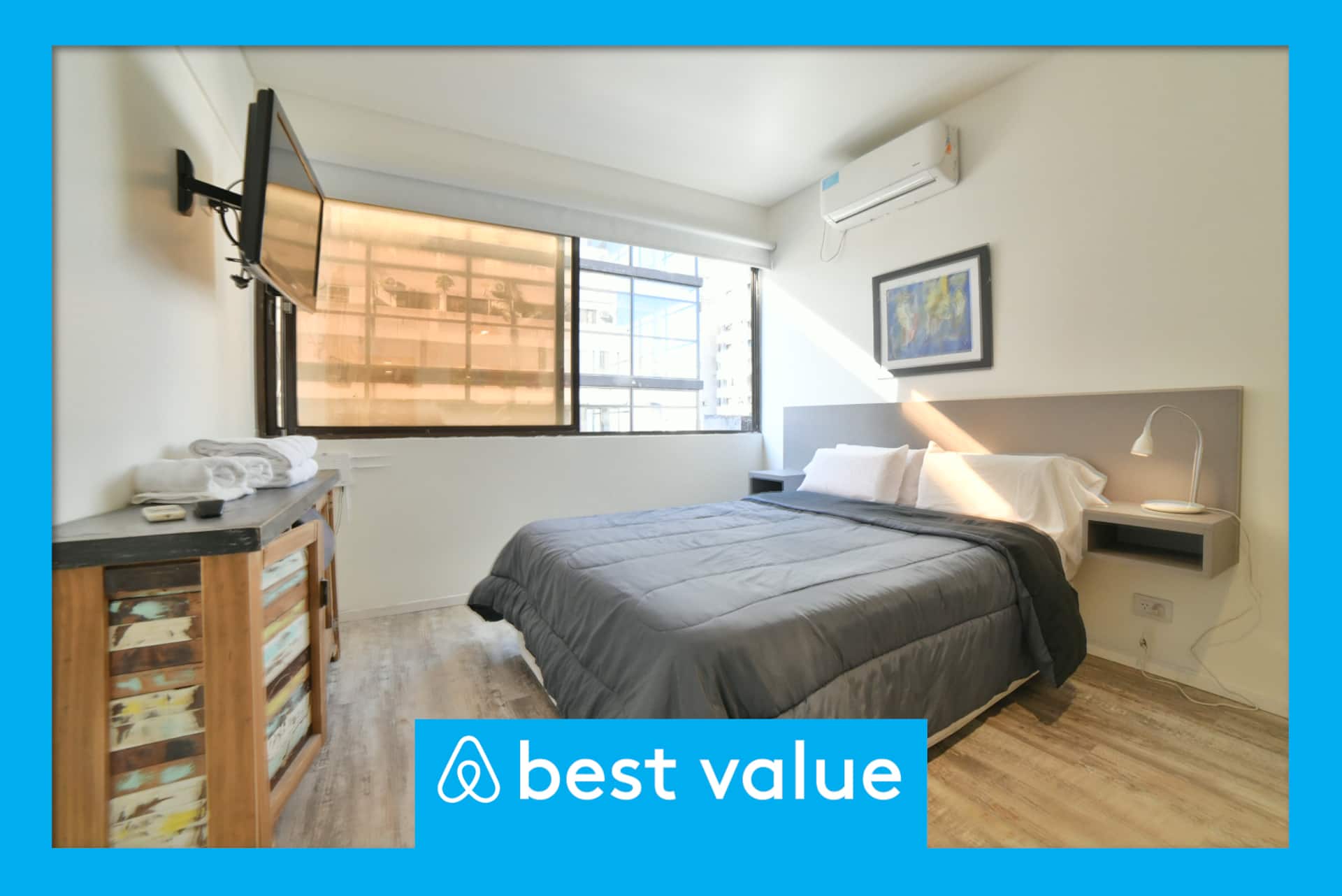 Studio, queen bed, AC