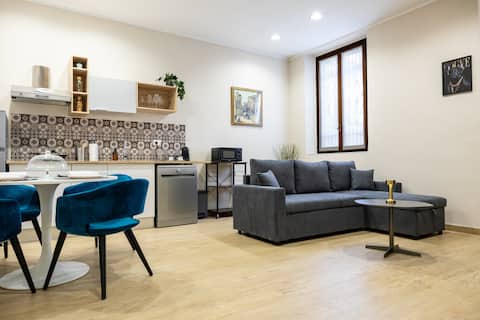 Annuncio Airbnb popolare: [Liberty Flat] Laghi-Milano-Malpensa MXP 10' a Gallarate