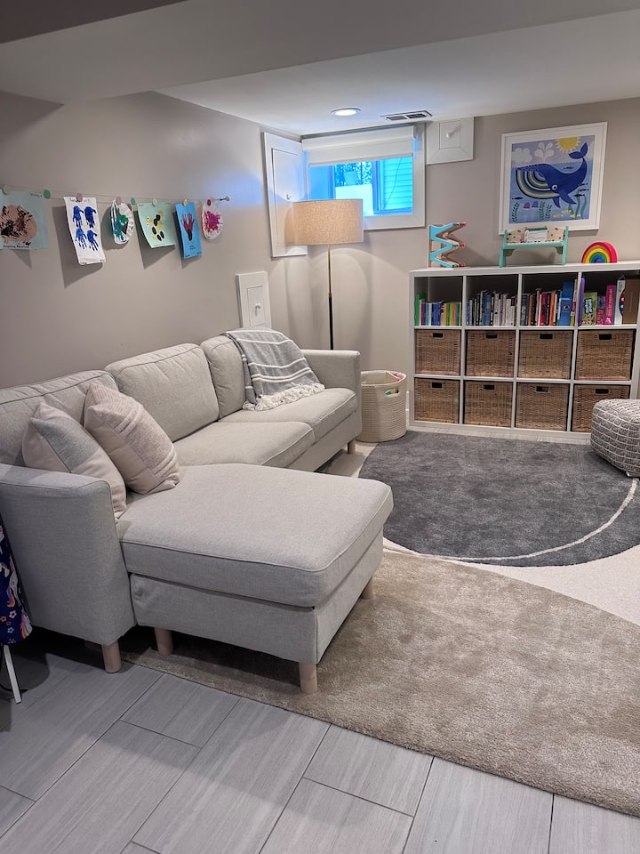 Clean, Comfy, Garden-level 1-bedroom Near Metro. - Silver Spring, MD