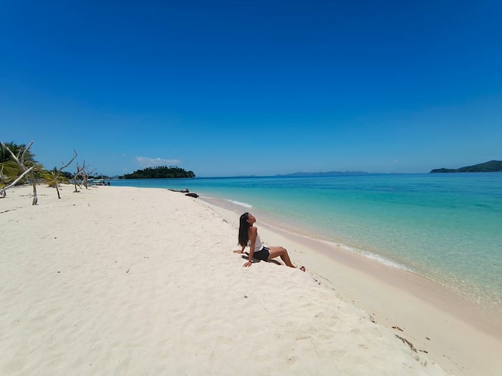 ​The Castaway Kubo | Private Beachside Escape - El Nido