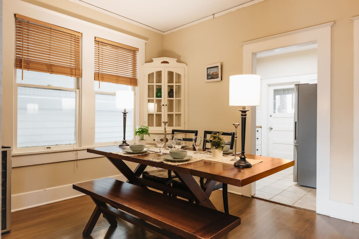 Historic Victorian Beauty on UT| Free Parking