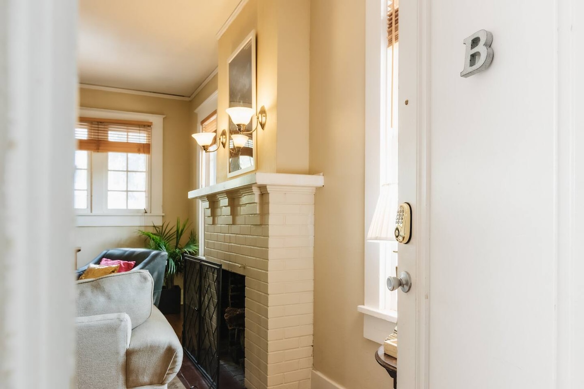 Historic Victorian Beauty on UT| Free Parking