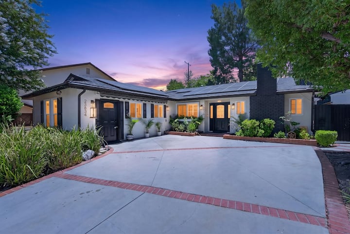 Hidden Zen Retreat. Private Spa, Sauna, And Garden - Calabasas