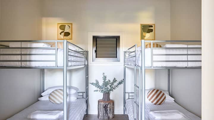Grants Retreat | ห้องนอน 2 | เตียงสองชั้นเดี่ยว | เครื่องปรับอากาศ | เหมาะสำหรับเด็ก