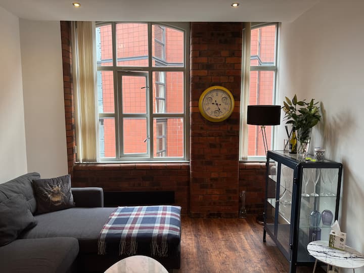 200 Year Old Mill Conversion. - Manchester