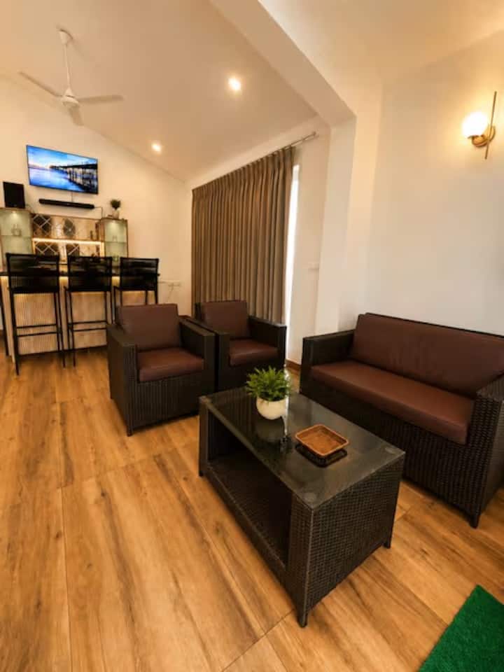 Living room 2 image 3